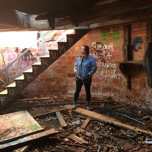 Meet your Posher, Liz